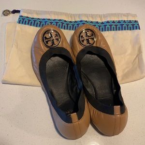Tory Burch Ballet Flats, Taupe & Black, Size 8M